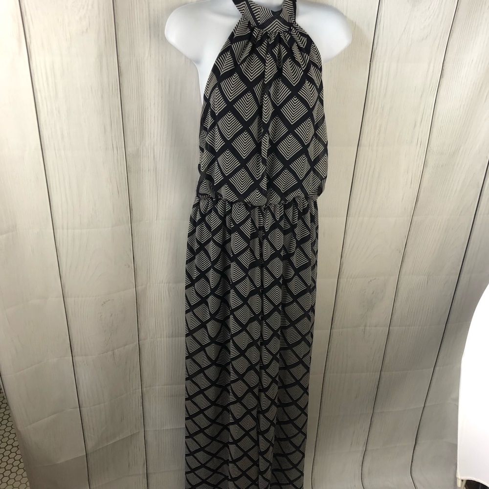 Aggie size L halter dress w/ geometric design